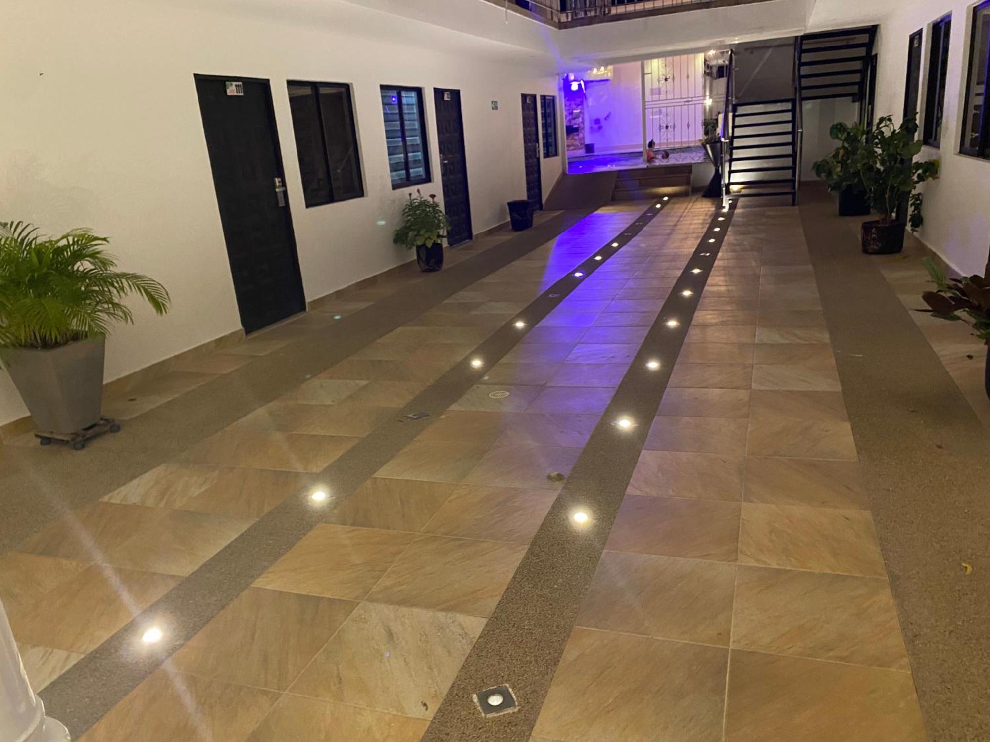 Hotel Deluxe Oasis De La Colina Girardot Exterior foto